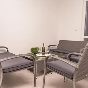 Marijamagdalena Apartment Gračac