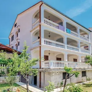  Apartman Skulin