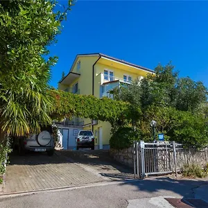  Apartment Vukelic